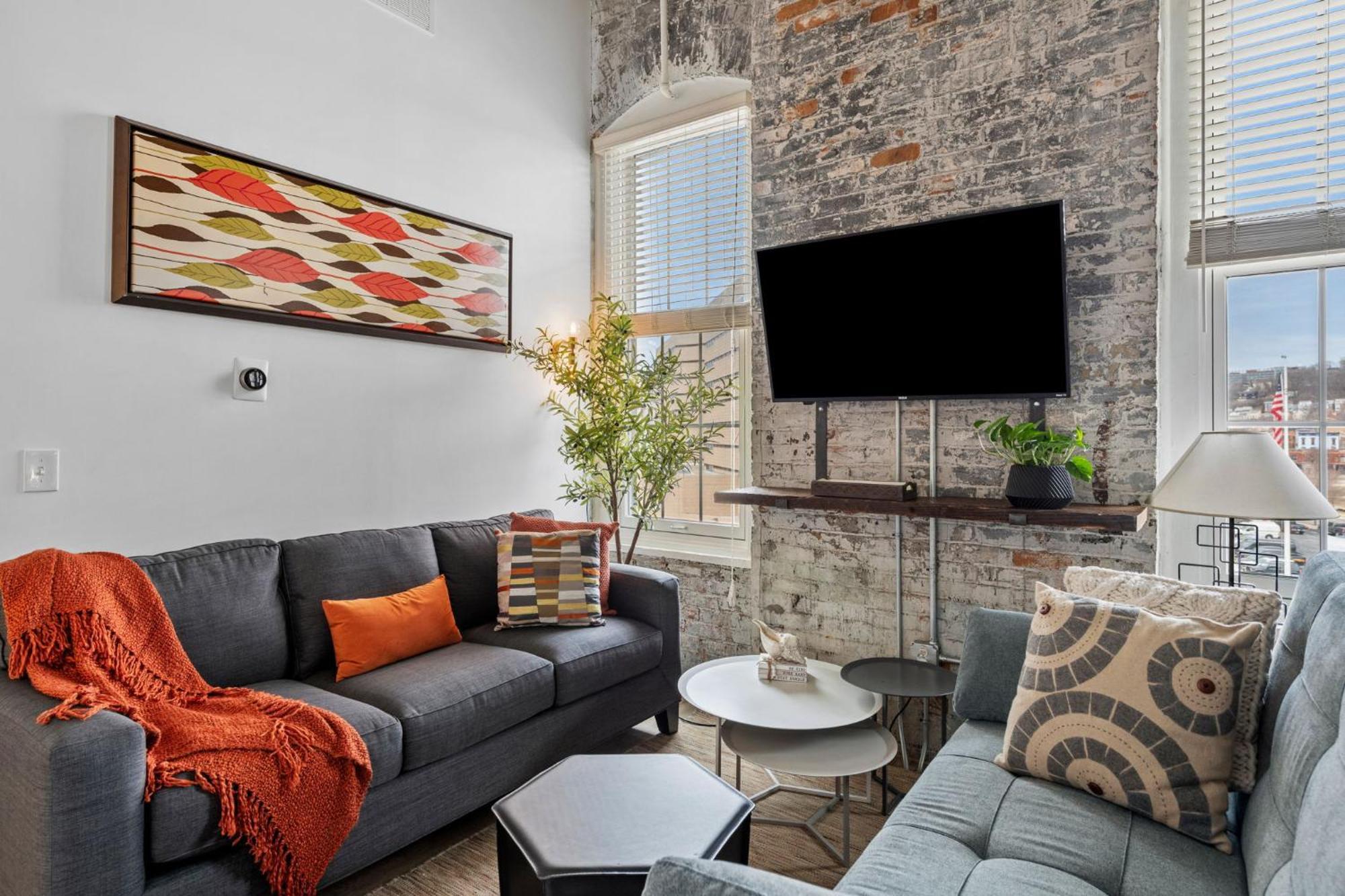Apartment Downtown Free Parking Garage - 5 Min Walk Otr Cincinnati