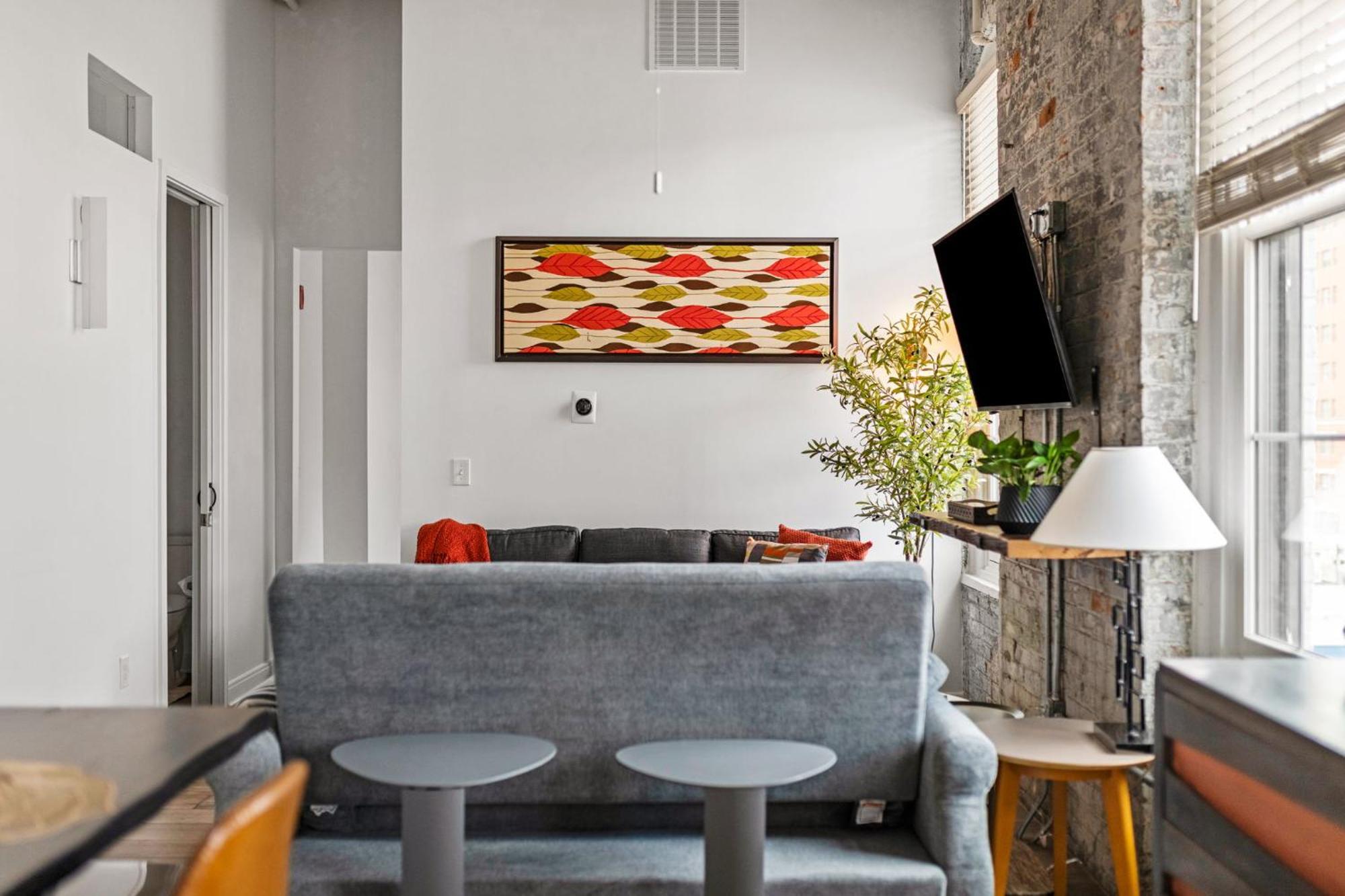 Downtown Free Parking Garage - 5 Min Walk Otr Apartment Cincinnati